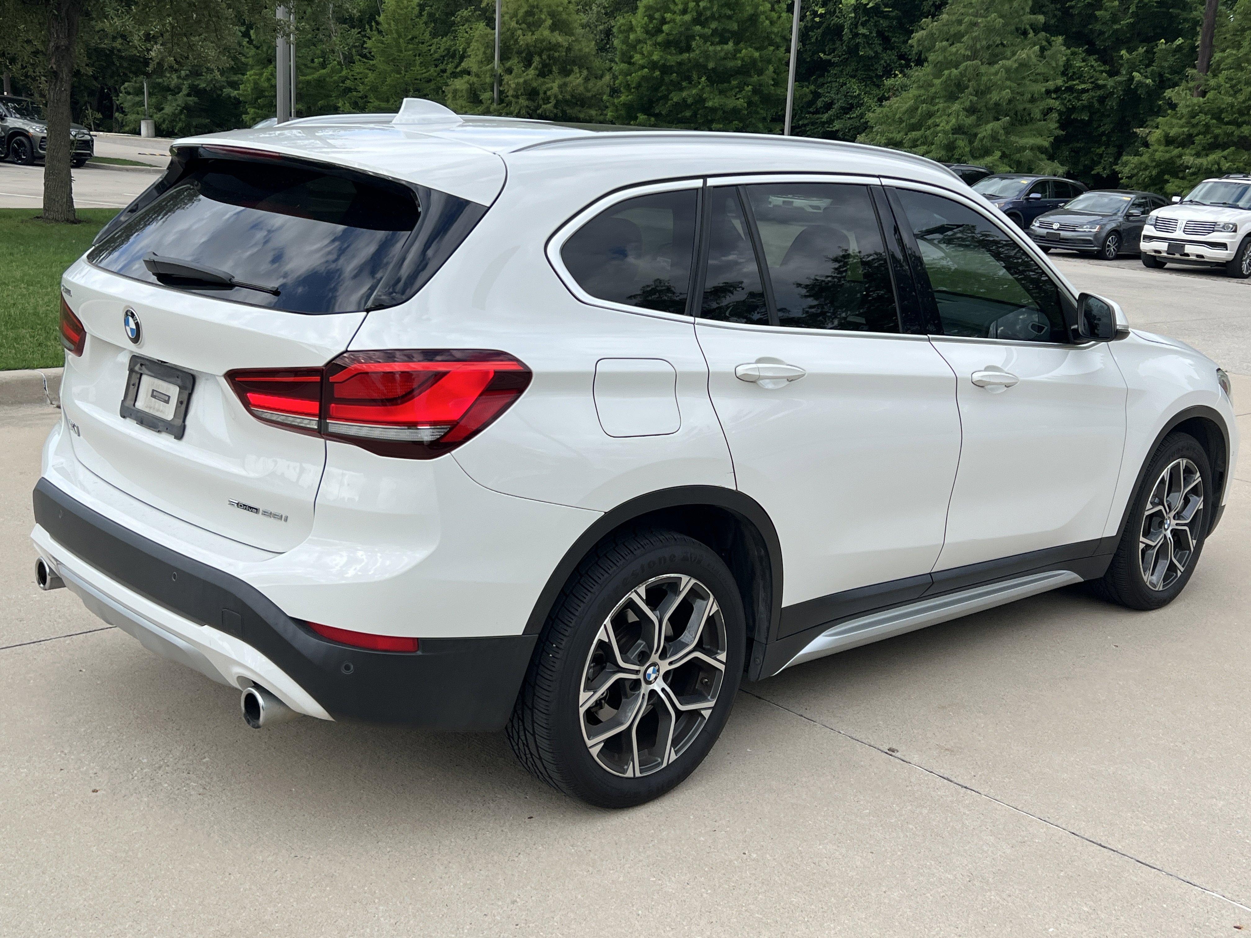 Used 2021 BMW X1 sDrive28i w/ Premium Package FWD image 10