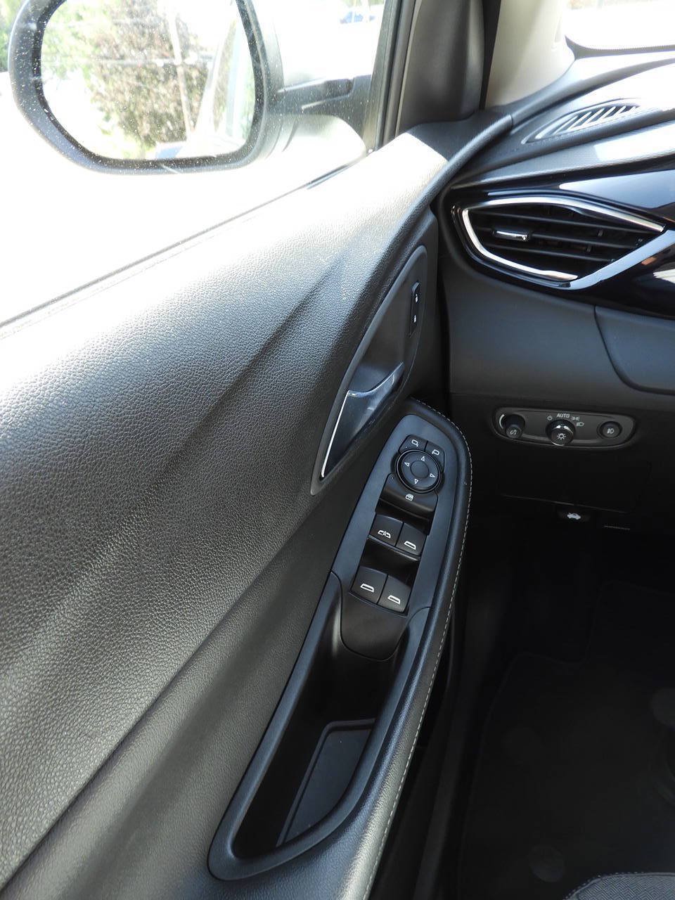 Used 2023 Buick Encore GX Select w/ Sport Touring Package AWD/4WD image 17