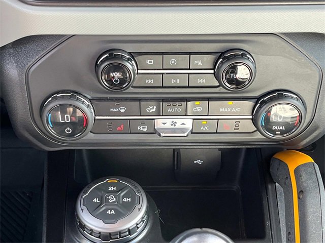 Used 2021 Ford Bronco Badlands image 15