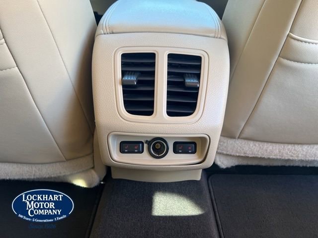 Used 2018 Ford Taurus Limited image 26