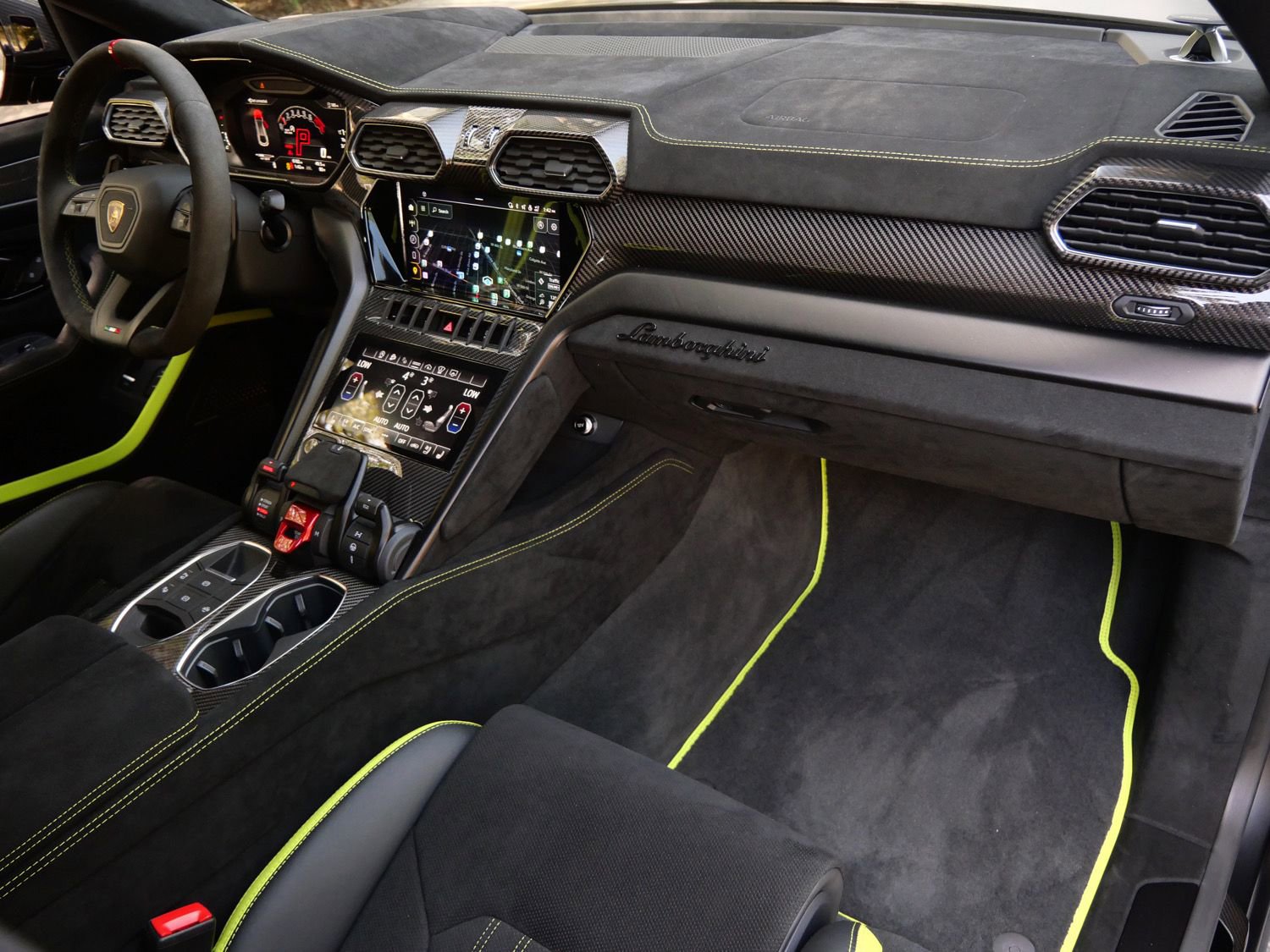 Used 2024 Lamborghini Urus Performante image 36