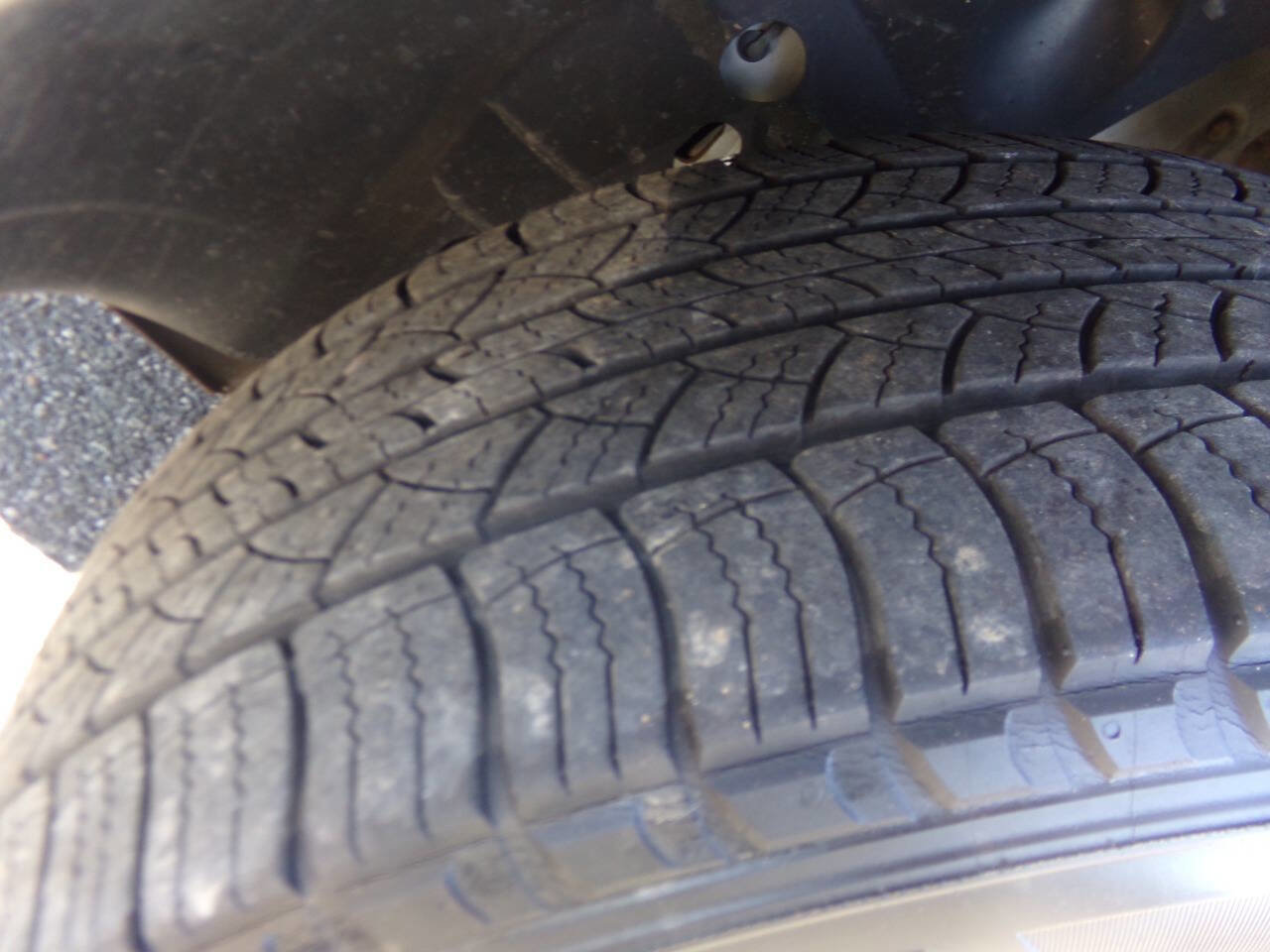 Used 2010 Ford Edge Limited AWD/4WD image 14