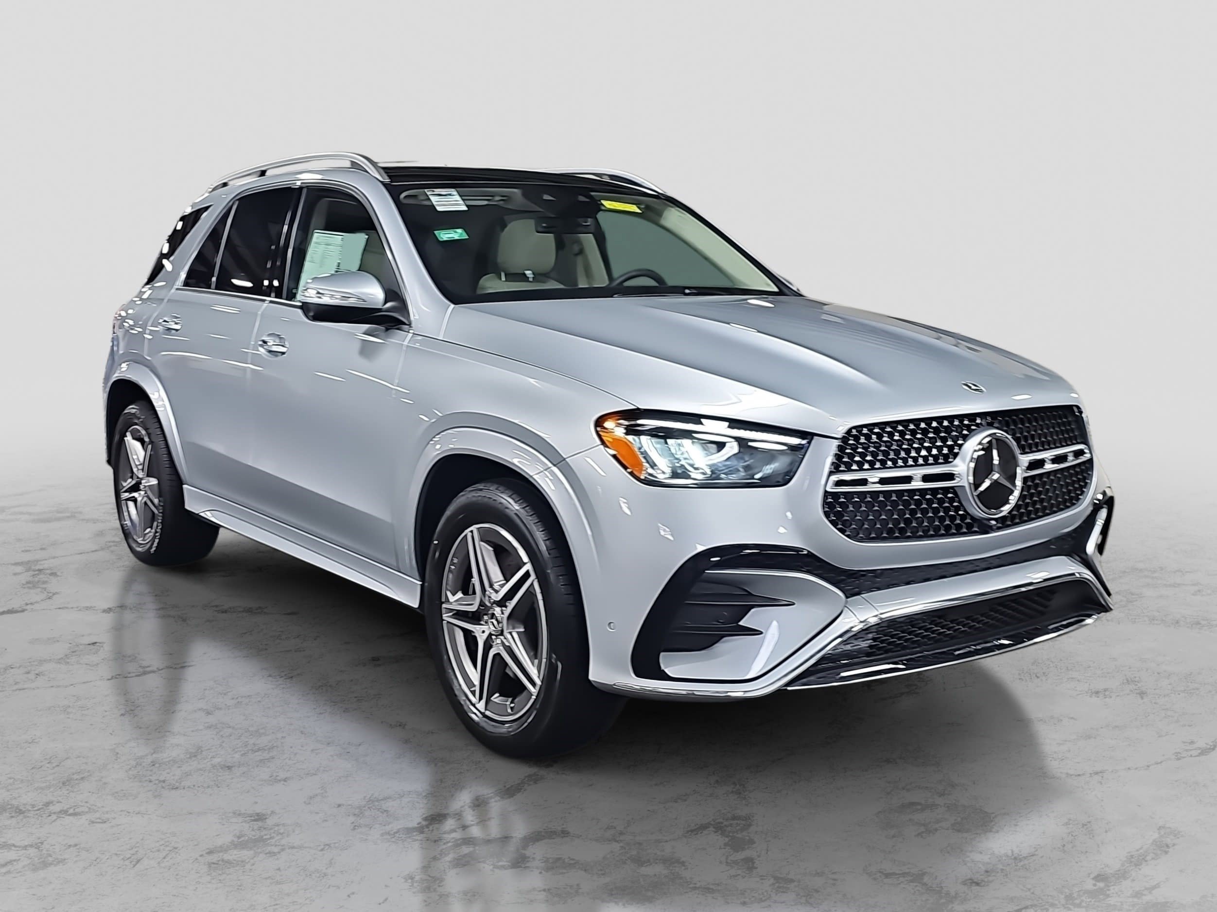 New 2026 Mercedes-Benz GLE 450e 4MATIC image 3