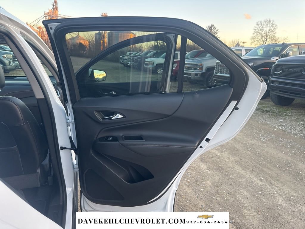 Used 2023 Chevrolet Equinox Premier image 38