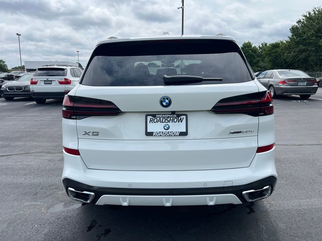 Certified 2025 BMW X5 xDrive50e w/ M Sport Package image 6
