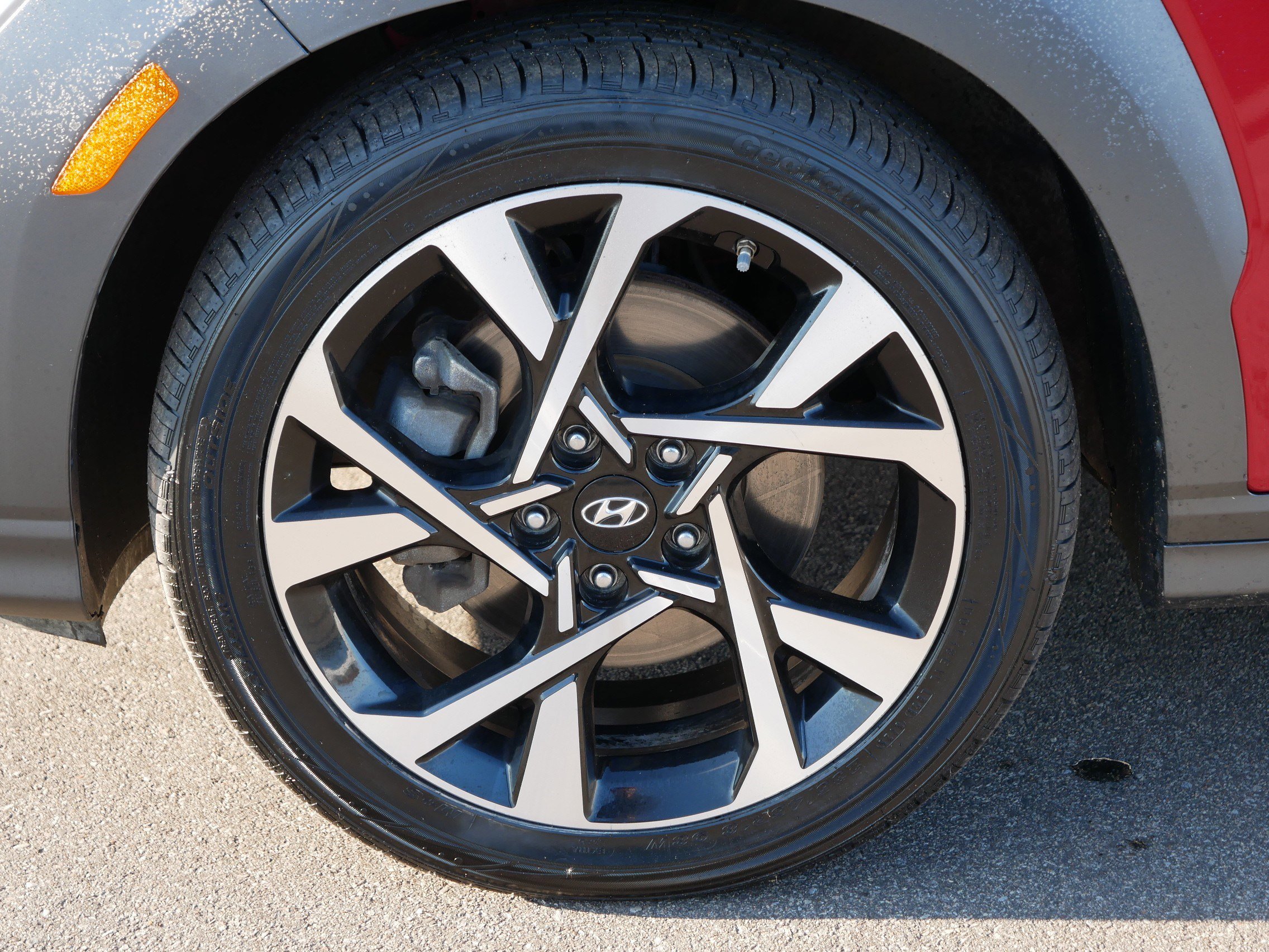 Certified 2023 Hyundai Kona Limited image 15