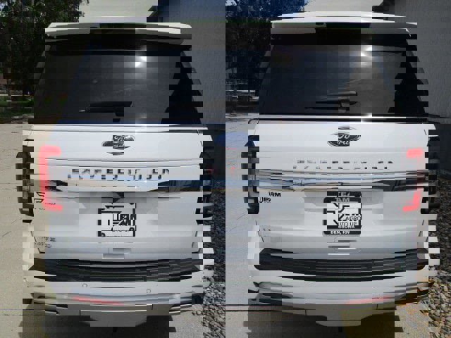 Used 2024 Ford Expedition Limited image 6