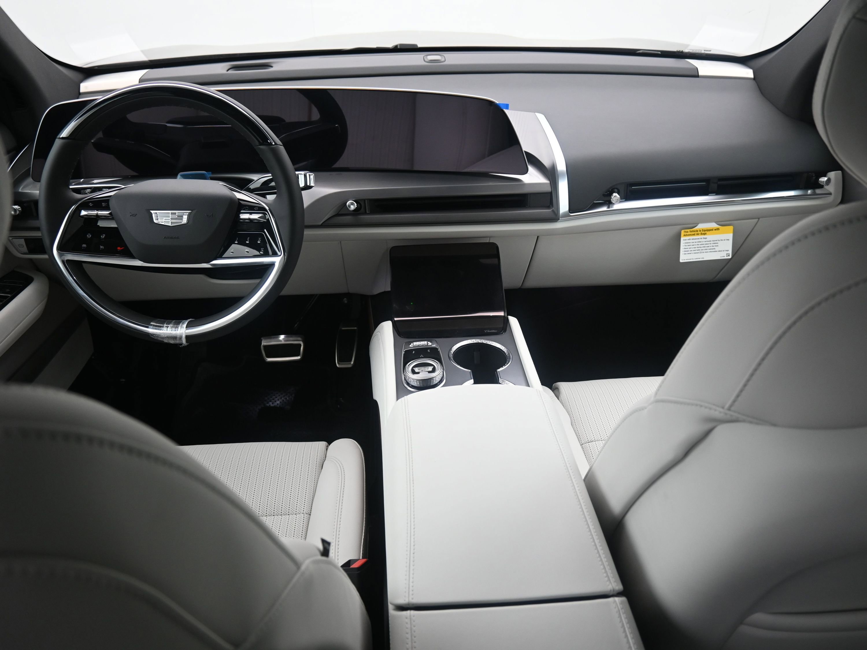 New 2026 Cadillac Vistiq Luxury w/ LPO, Floor Liner Package image 10