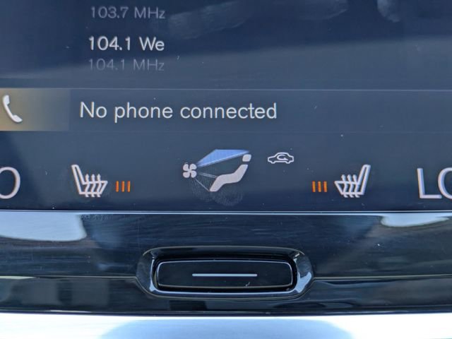 Used 2020 Volvo S60 T6 Momentum image 22