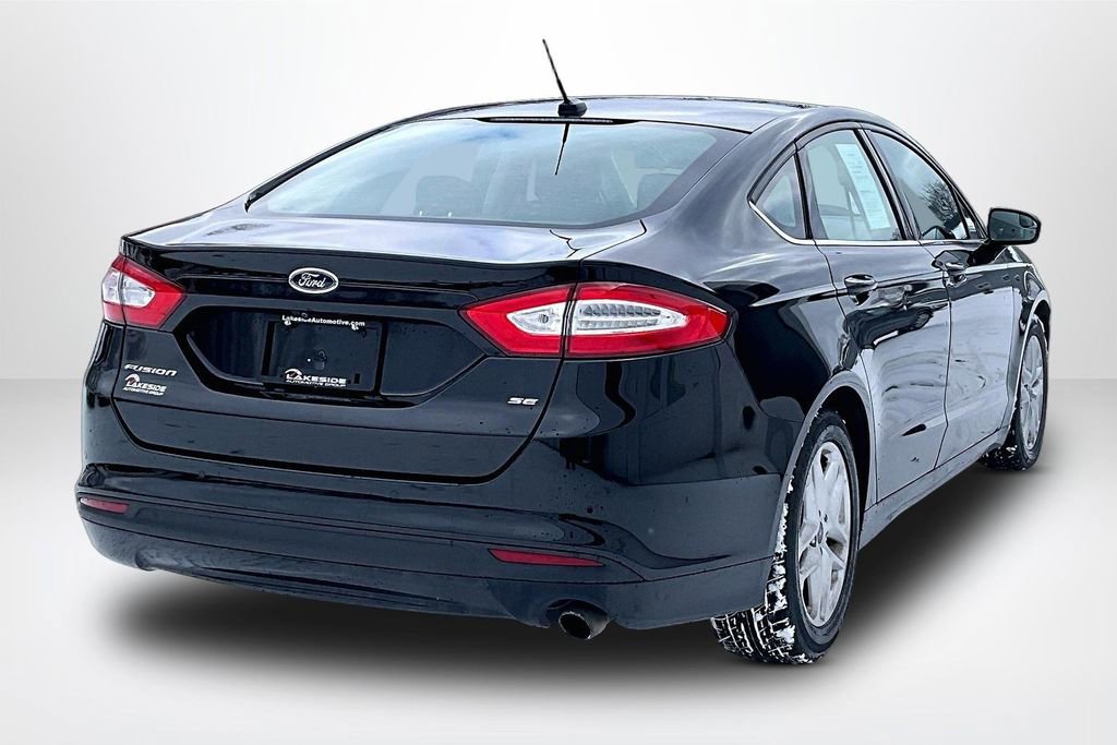 Used 2016 Ford Fusion SE image 5