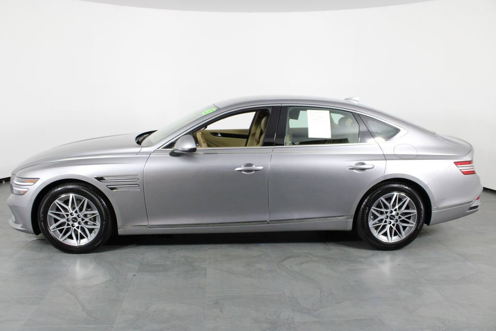 Used 2025 Genesis G80 2.5T image 9