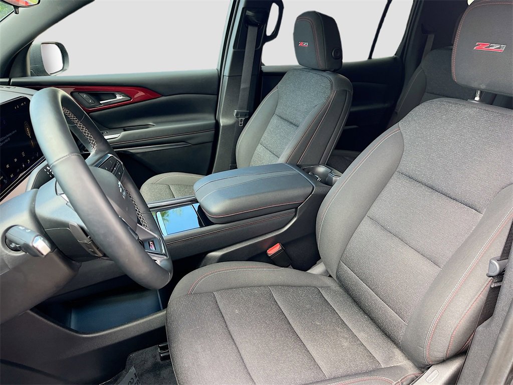 Used 2024 Chevrolet Traverse Z71 image 21