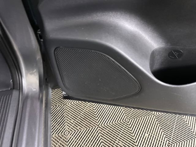 Used 2021 Nissan Rogue S image 29