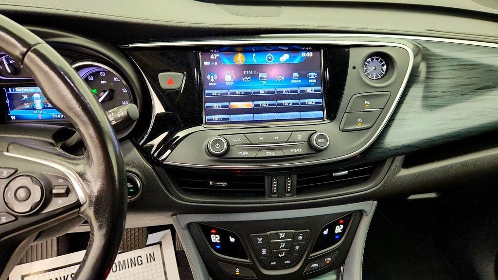 Used 2020 Buick Envision Essence FWD image 17