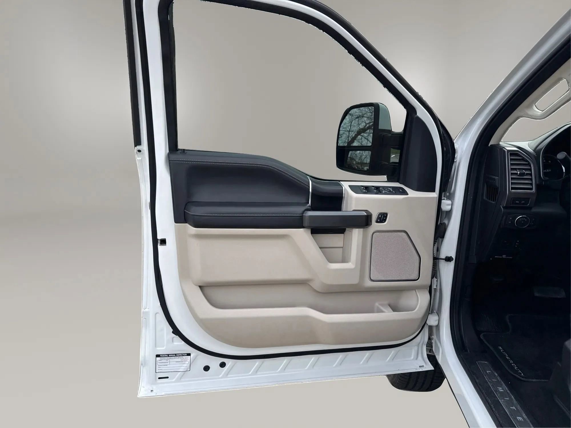 Used 2020 Ford F250 Limited AWD/4WD image 21