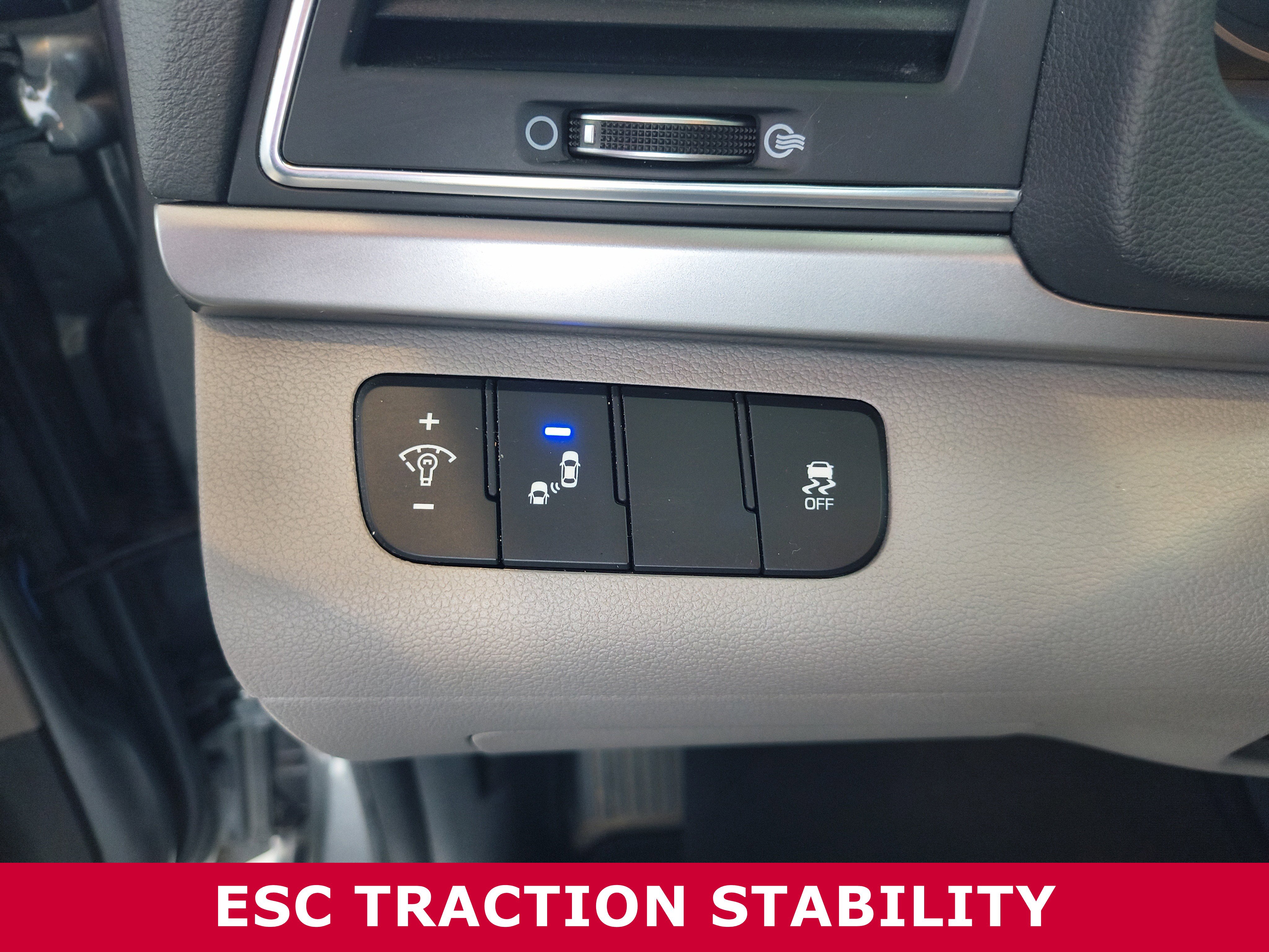 Used 2018 Hyundai Elantra SEL image 13