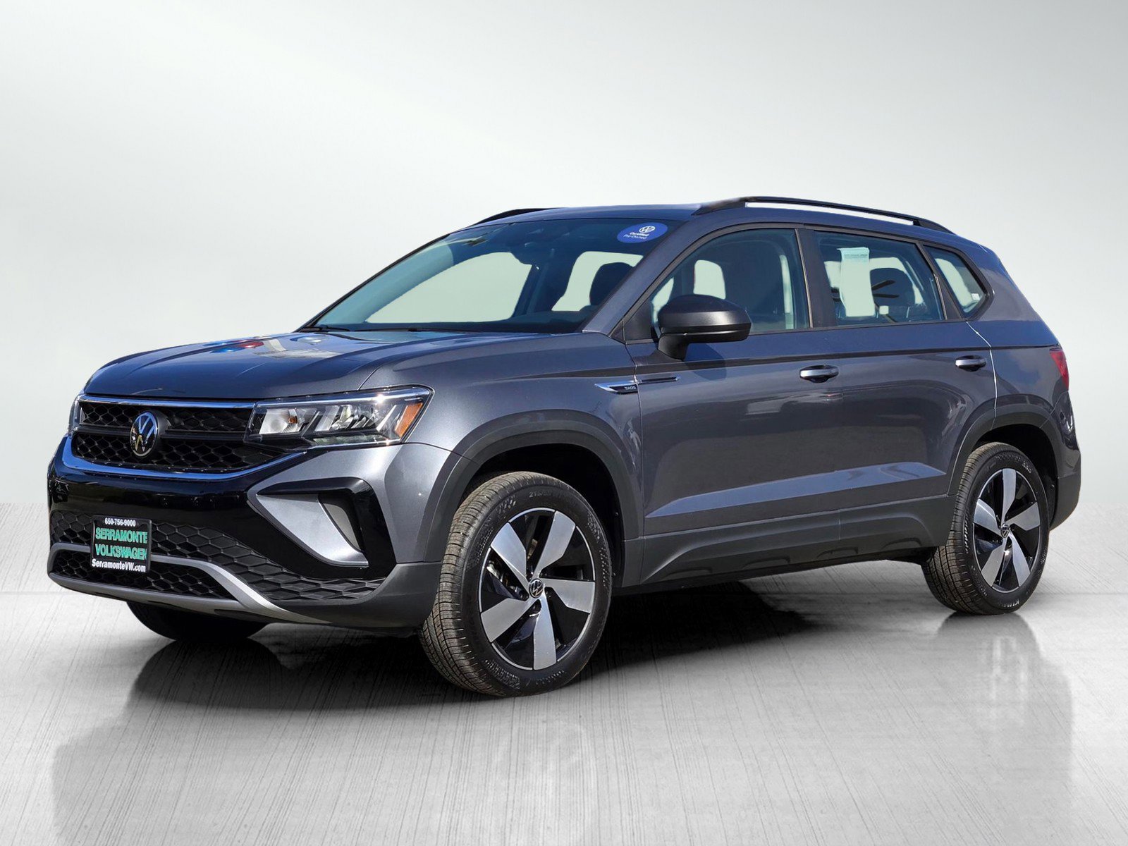 Used 2024 Volkswagen Taos S image 8