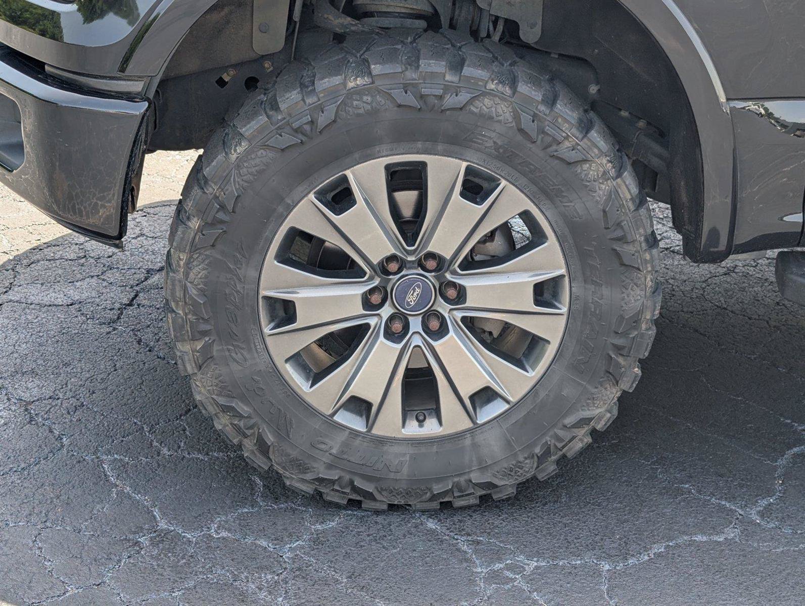 Used 2016 Ford F150 XLT w/ Equipment Group 302A Luxury AWD/4WD image 10