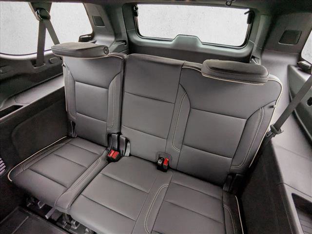 New 2026 Chevrolet Suburban Premier AWD/4WD image 18
