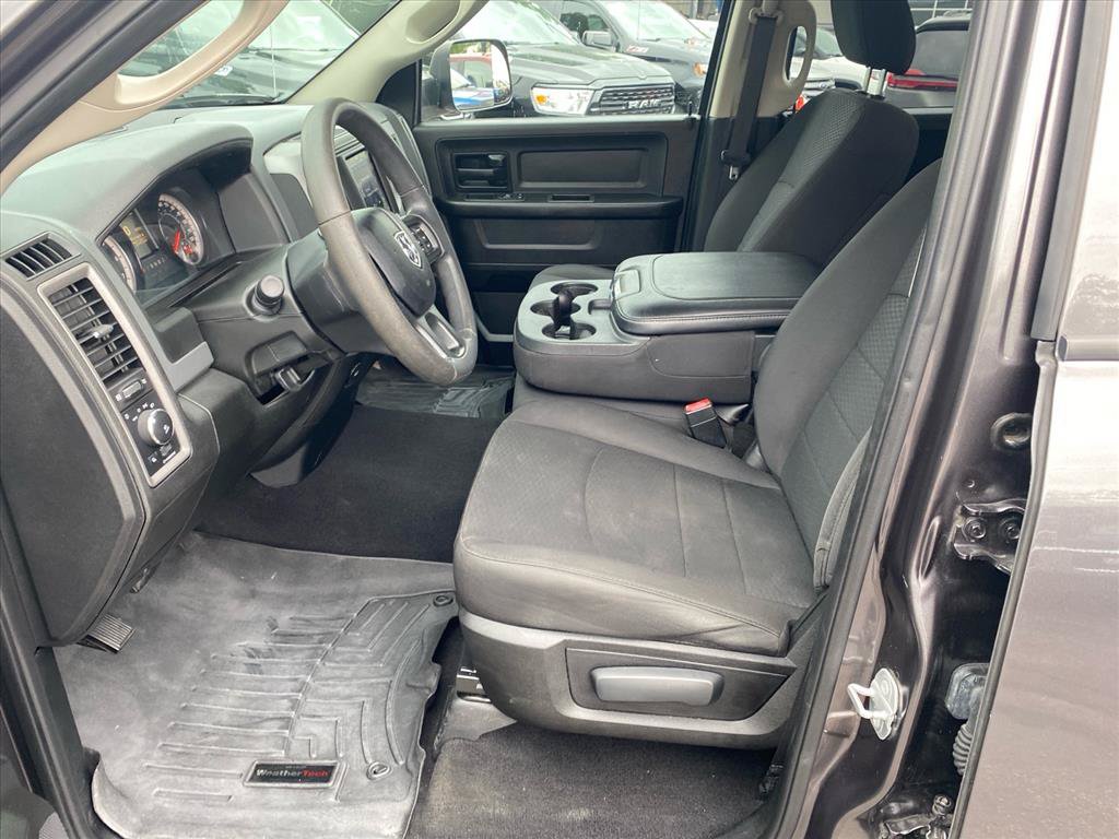 Used 2019 RAM 1500 Express w/ Express Value Package AWD/4WD image 9
