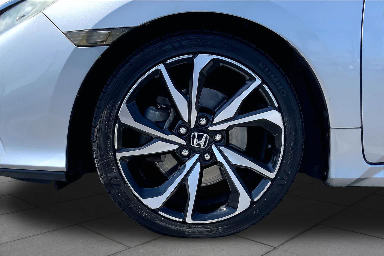 Used 2018 Honda Civic Si image 10
