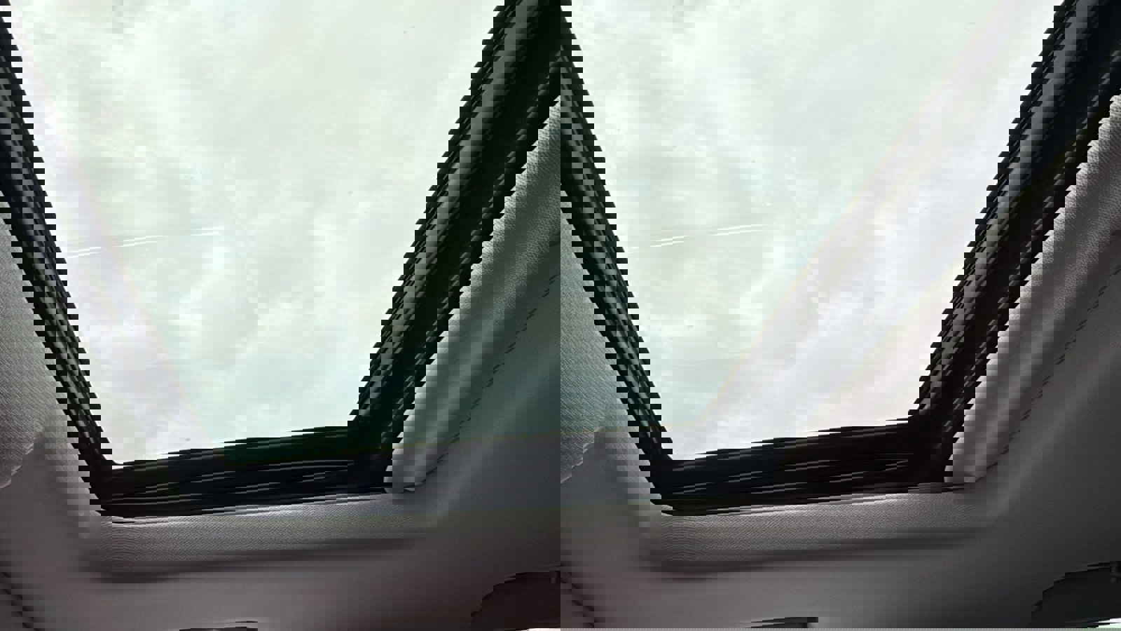 Used 2015 Cadillac Escalade Premium image 20