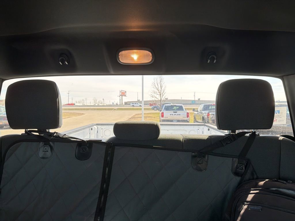 Used 2022 RAM 1500 Classic Warlock AWD/4WD image 18