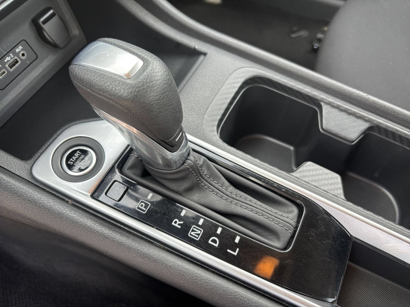 Used 2025 Nissan Sentra SV FWD image 40