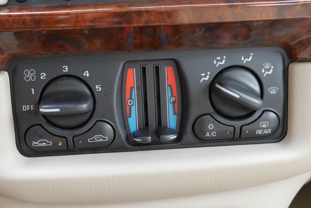 Used 2002 Chevrolet Impala LS w/ Seating Comfort Pkg FWD image 41
