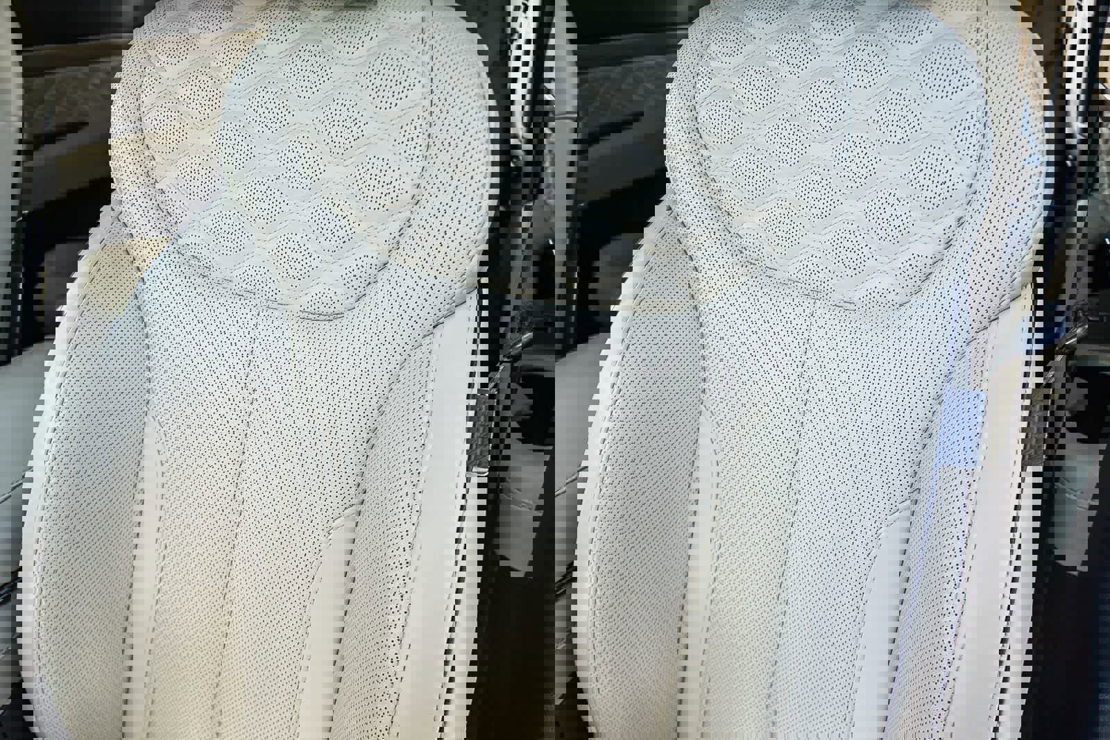 Used 2022 Hyundai Palisade Calligraphy w/ Cargo Package image 28