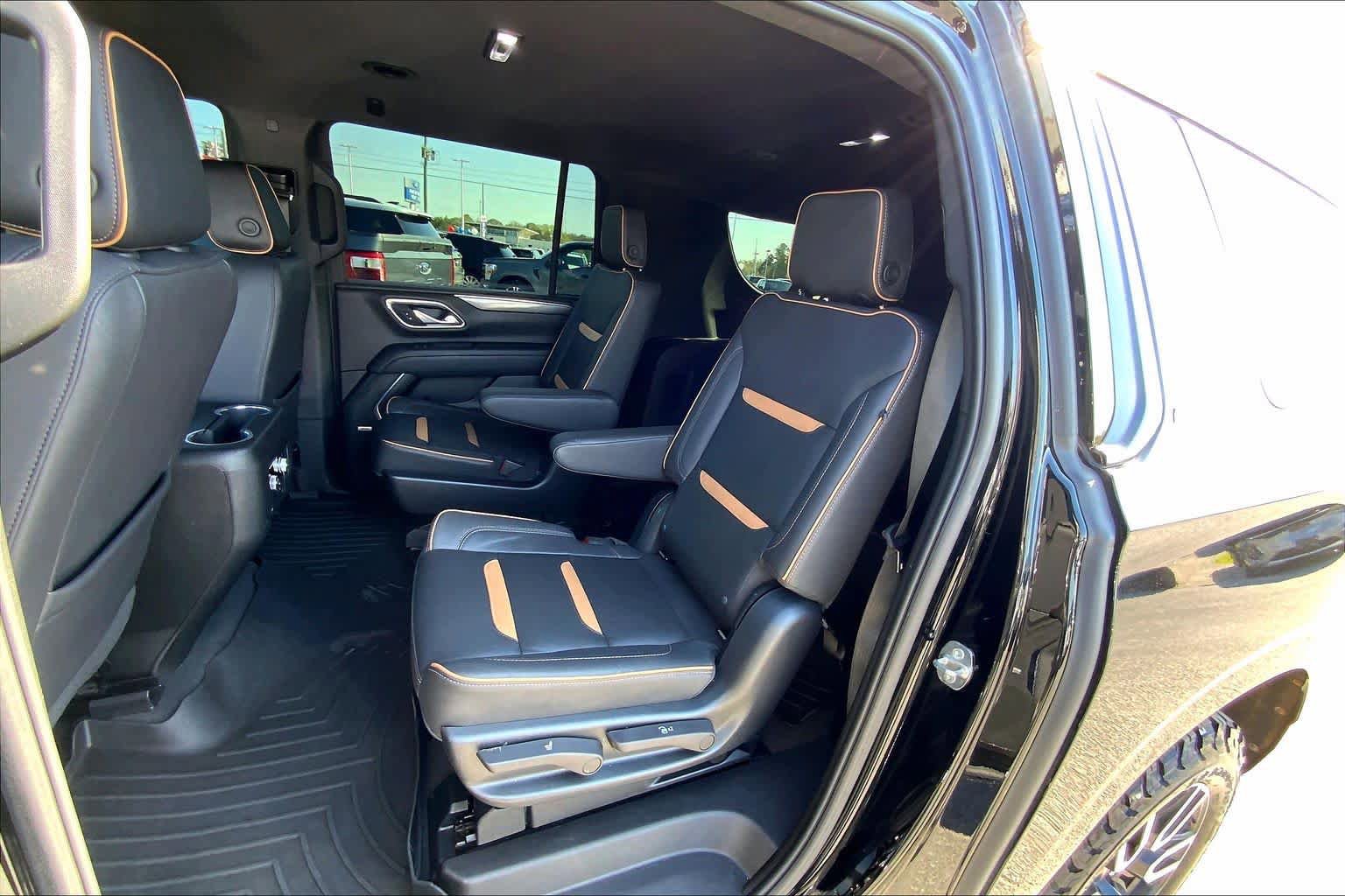 Used 2023 GMC Yukon XL AT4 w/ Max Trailering Package AWD/4WD image 20
