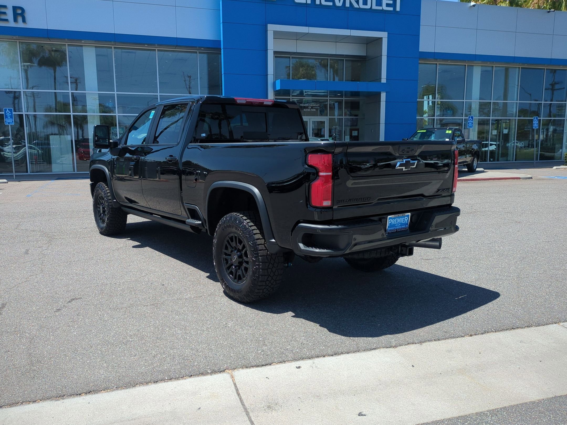 New 2026 Chevrolet Silverado 2500 ZR2 w/ LPO, Dark Essentials Package AWD/4WD image 3