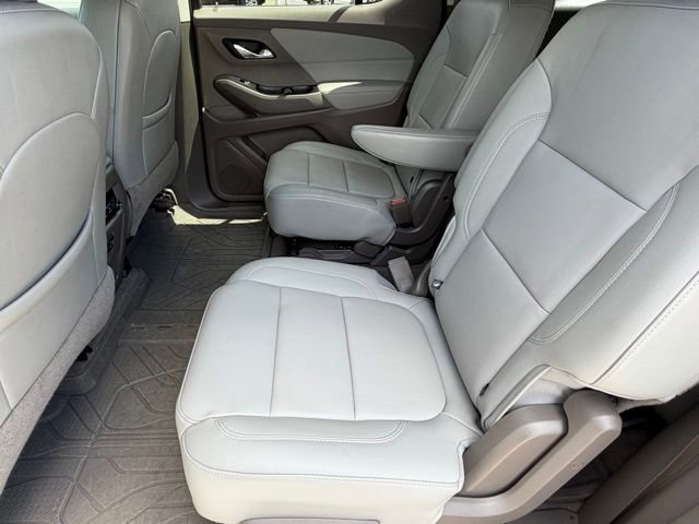 Used 2020 Chevrolet Traverse LT w/ LPO, Blackout Package image 14