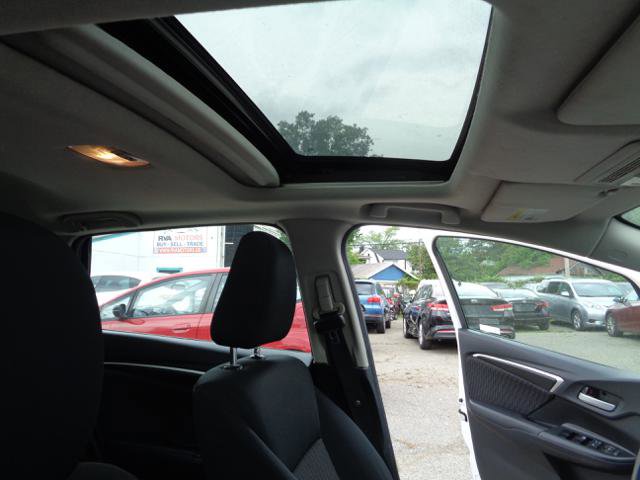 Used 2018 Honda Fit EX image 32