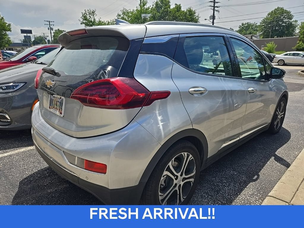 Used 2017 Chevrolet Bolt Premier FWD image 3