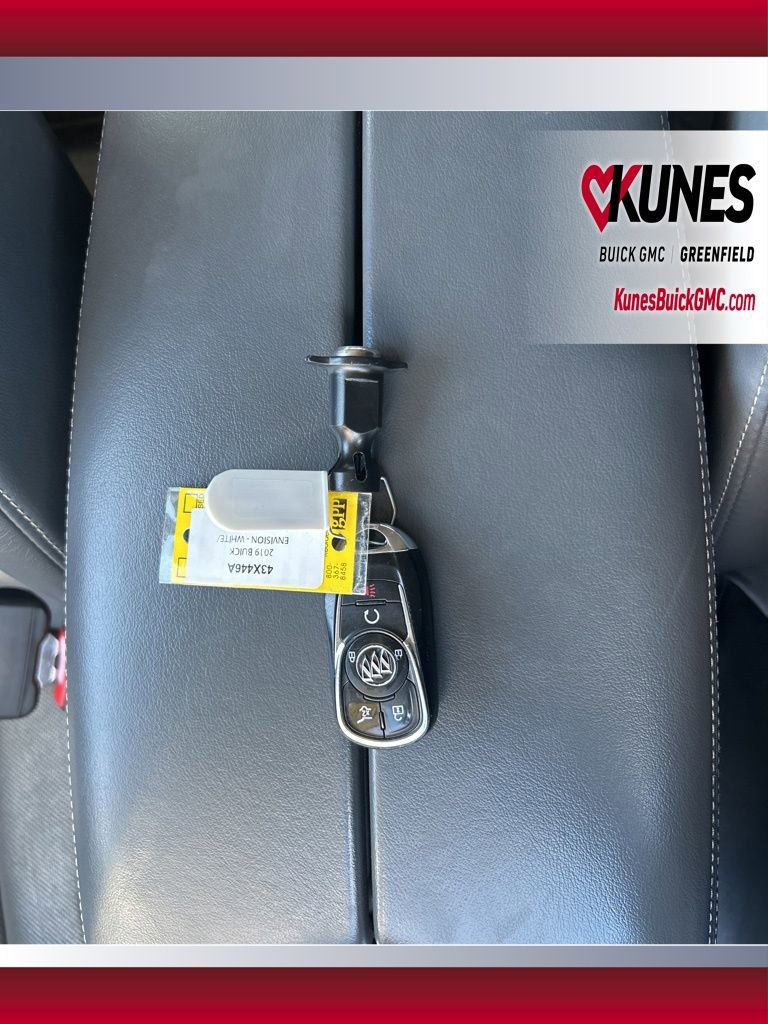 Used 2019 Buick Envision Essence image 38