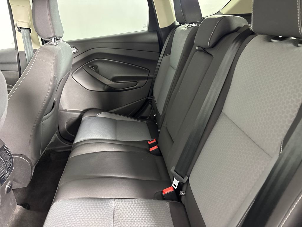 Used 2018 Ford Escape SE w/ Ford Safe & Smart Package FWD image 29