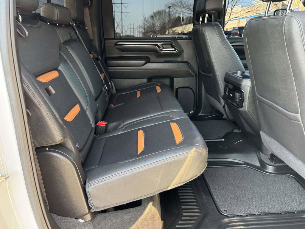 Used 2024 GMC Sierra 2500 AT4 w/ AT4 Premium Plus Package image 16