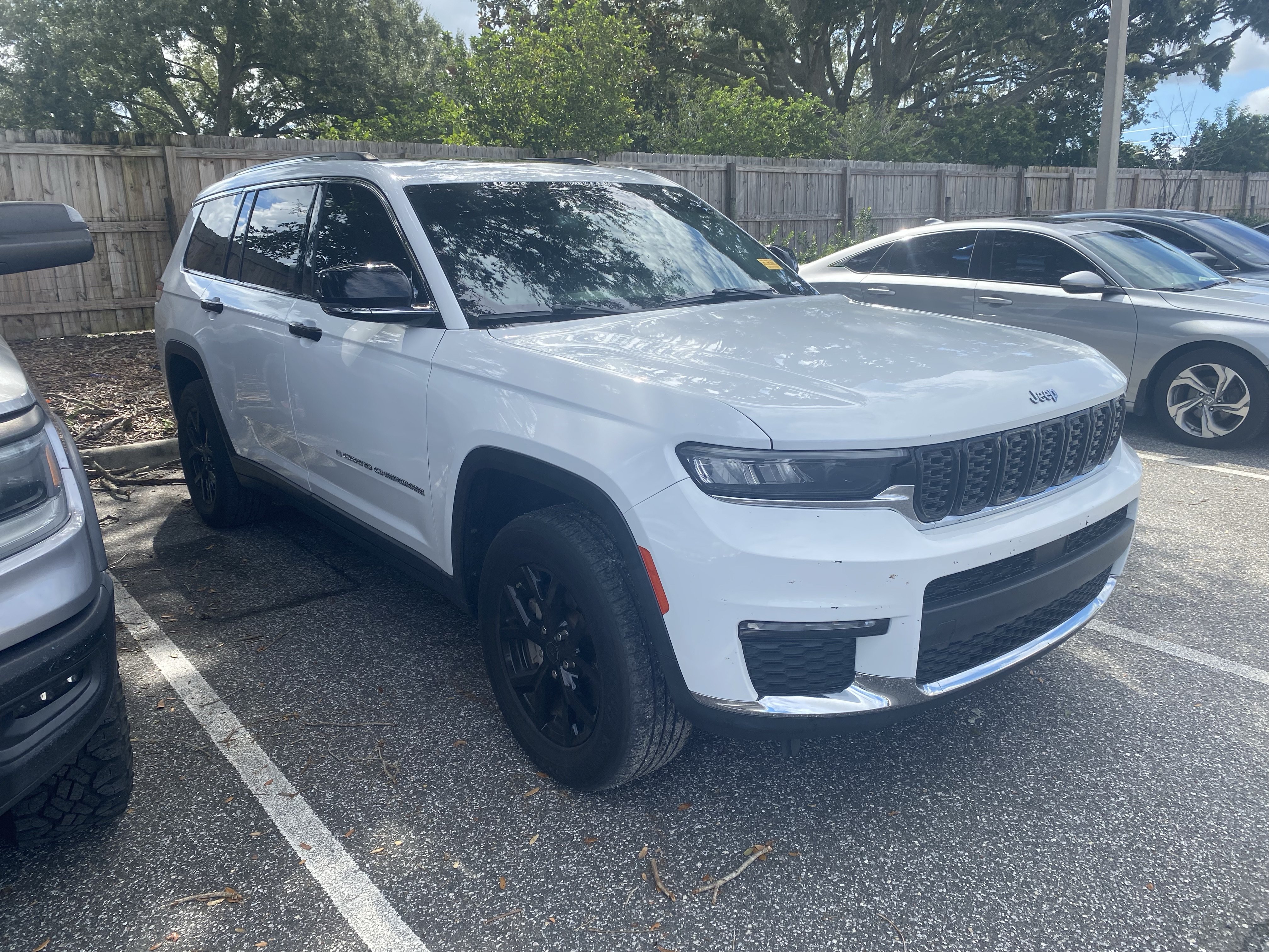 Used 2021 Jeep Grand Cherokee L Limited AWD/4WD image 15