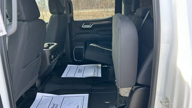 Certified 2022 Chevrolet Silverado 1500 RST w/ Redline Edition AWD/4WD image 34