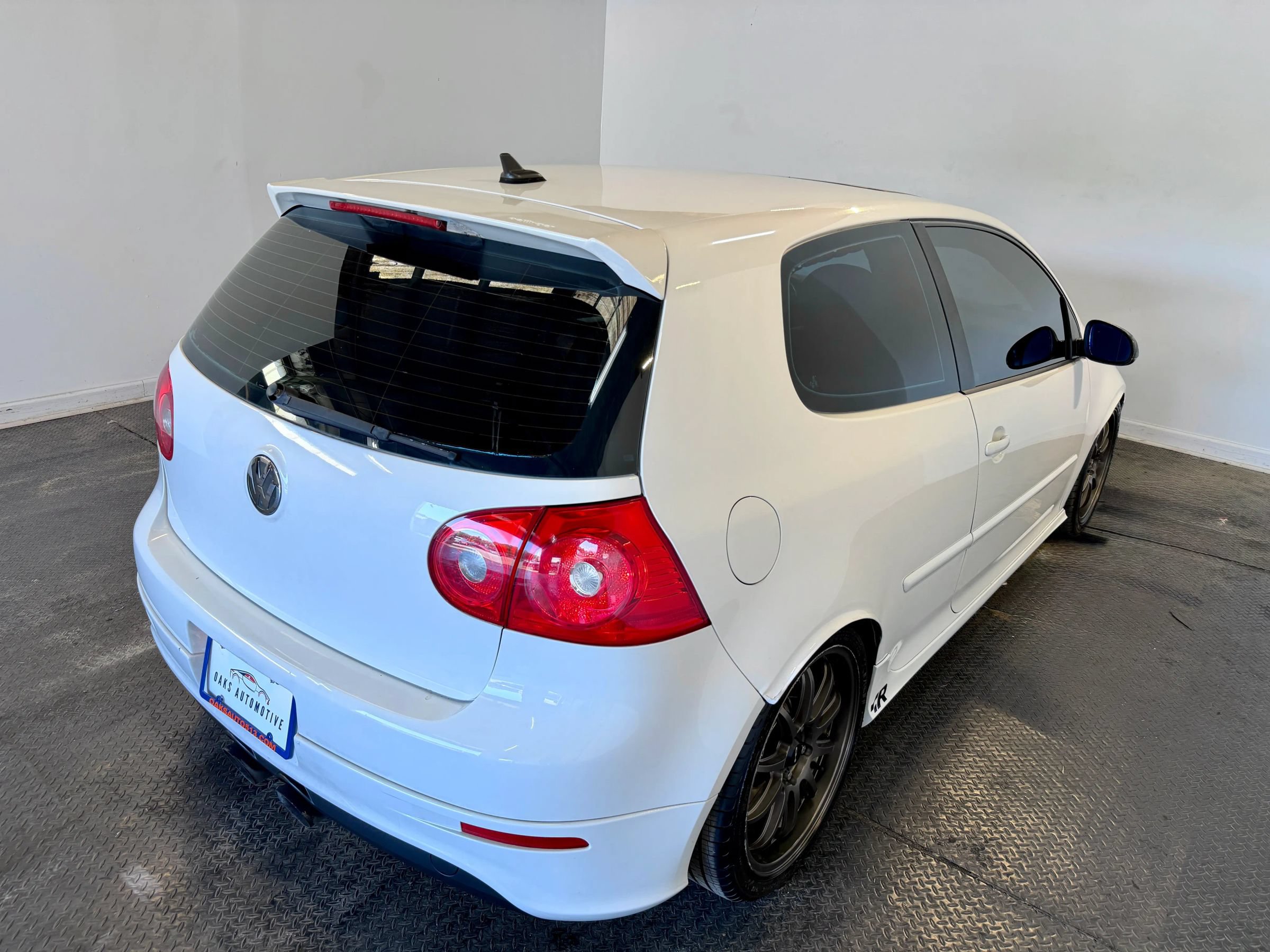 Used 2008 Volkswagen R32 AWD/4WD image 7
