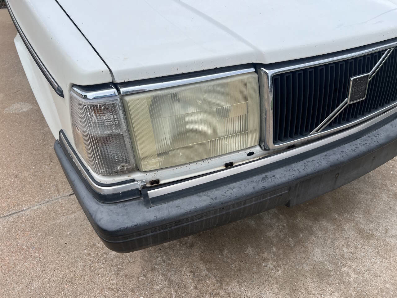 Used 1991 Volvo 240 Sedan RWD image 6