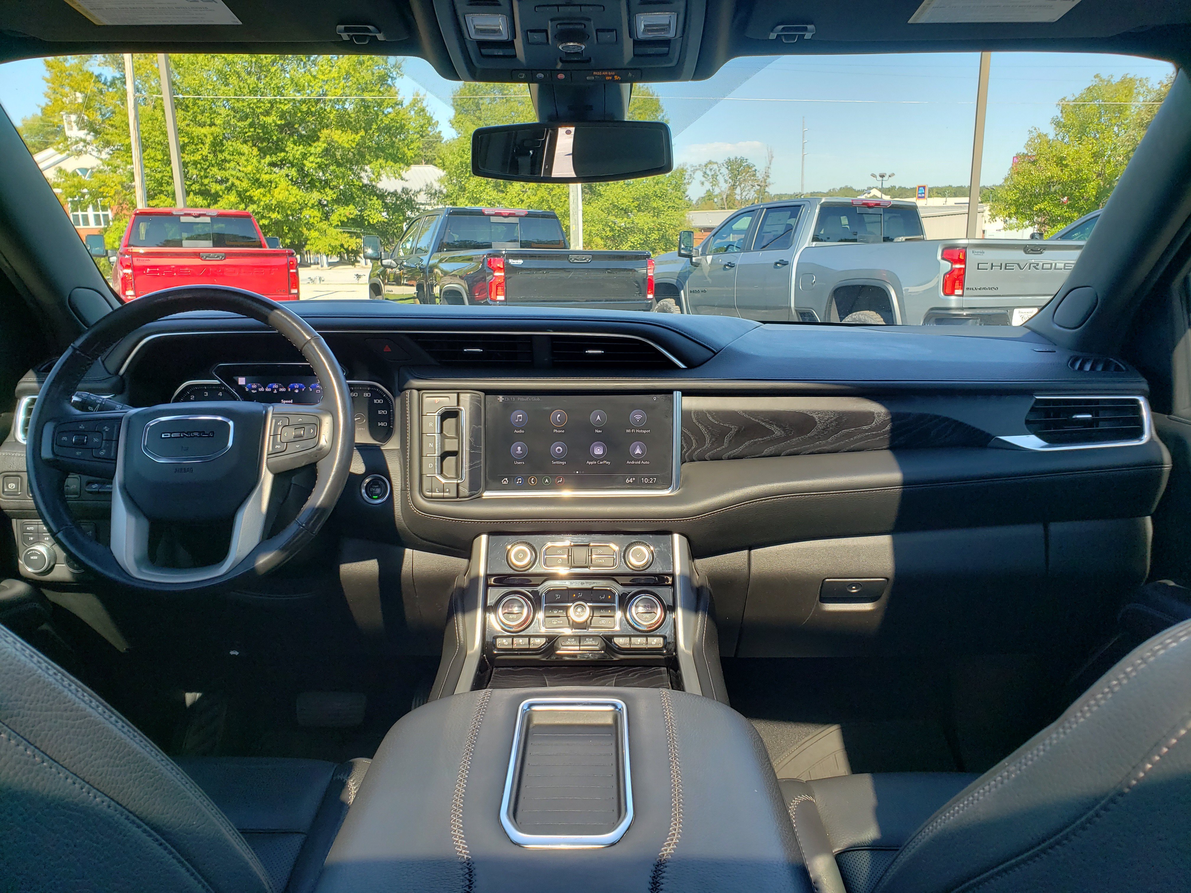 Used 2021 GMC Yukon XL Denali AWD/4WD image 37