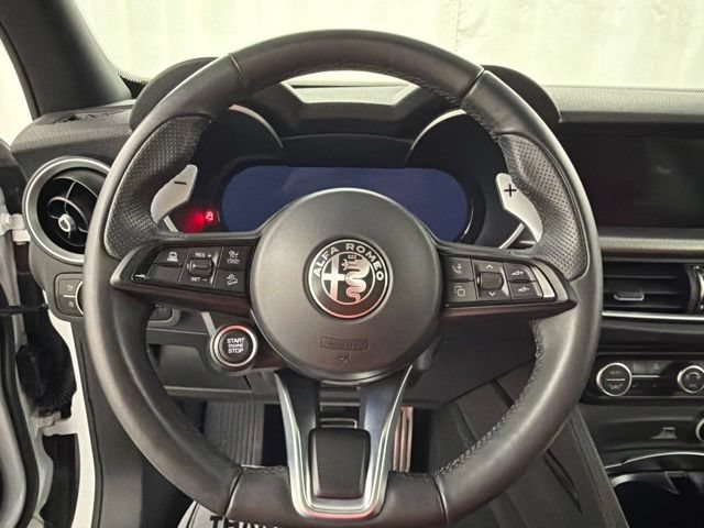 Used 2024 Alfa Romeo Stelvio Veloce AWD/4WD image 11