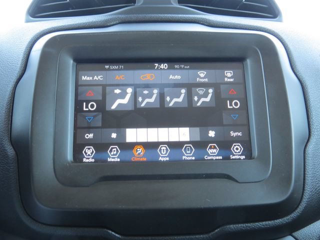 Used 2020 Jeep Renegade Latitude w/ Popular Equipment Group FWD image 20