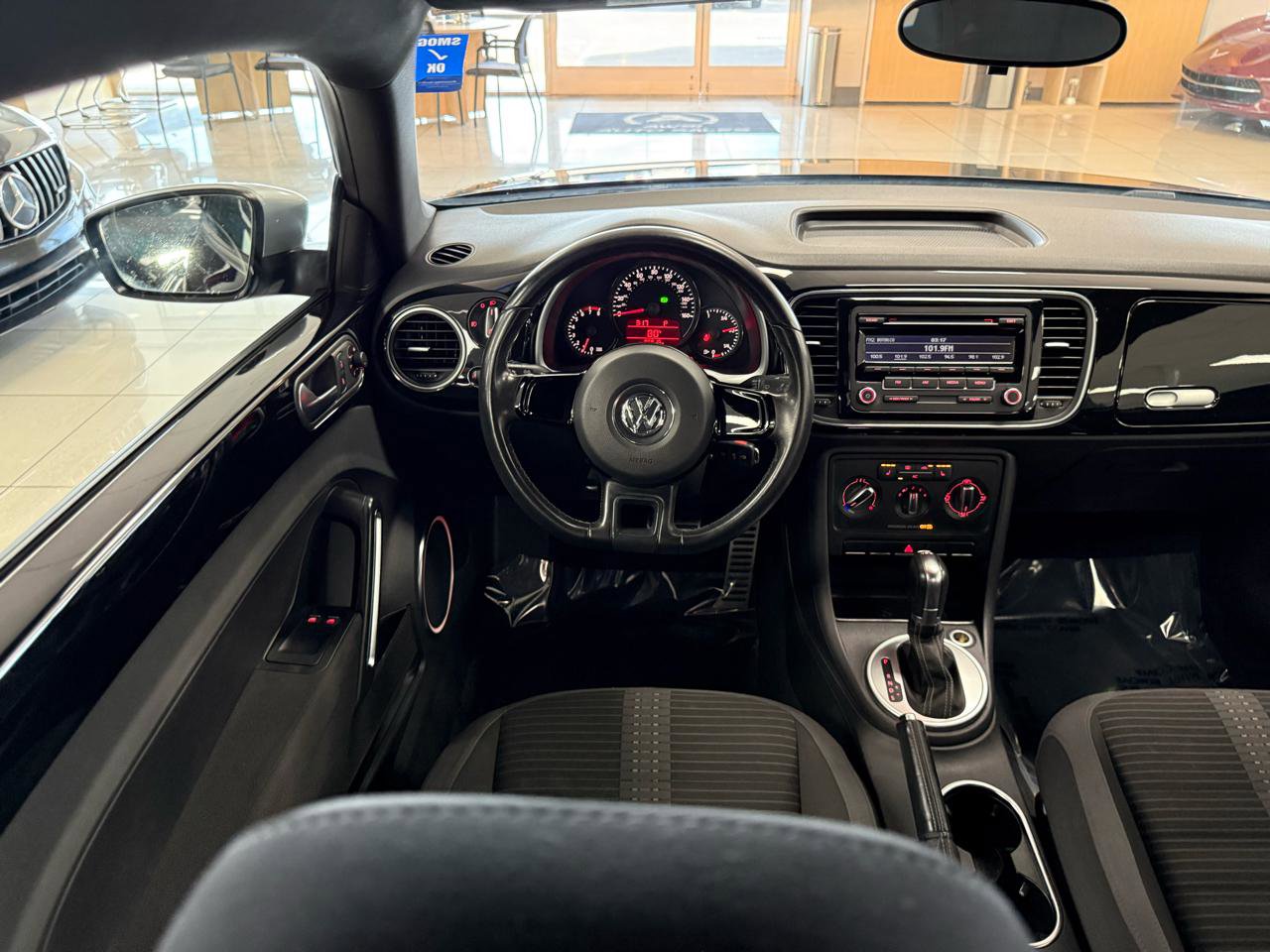 Used 2012 Volkswagen Beetle 2.0T image 11