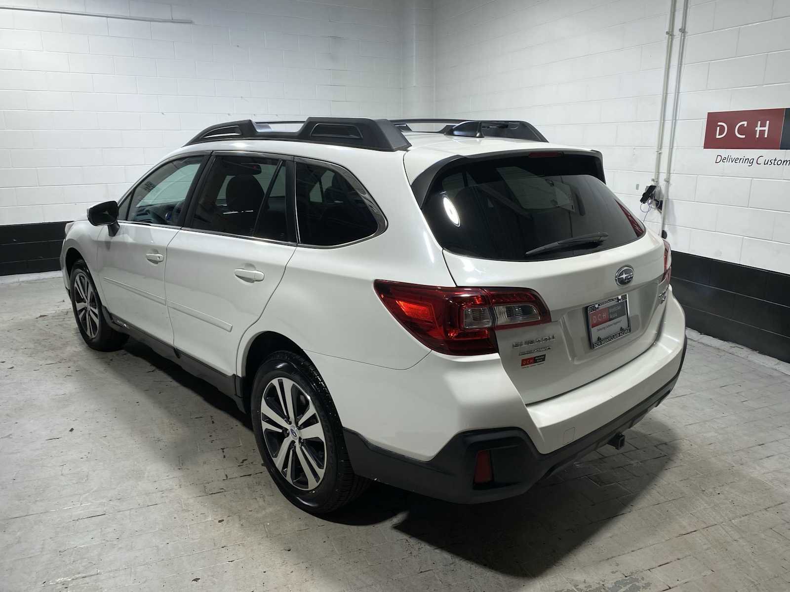 Used 2018 Subaru Outback 3.6R Limited image 4