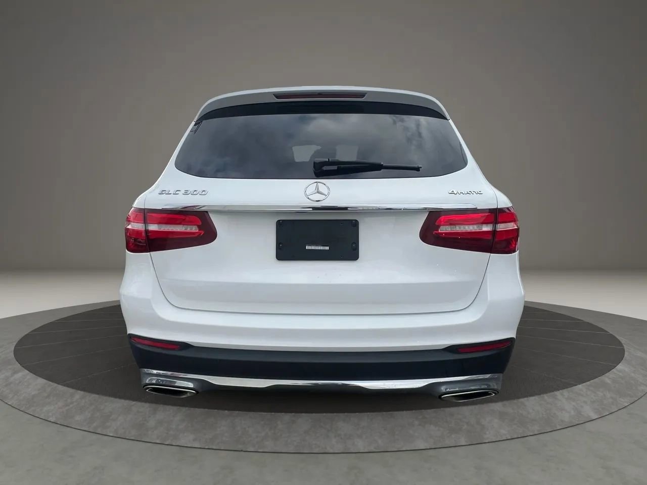 Used 2019 Mercedes-Benz GLC 300 4MATIC w/ Premium Package image 6