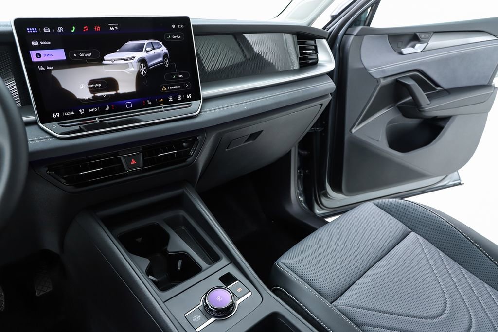 New 2026 Volkswagen Tiguan SE image 61