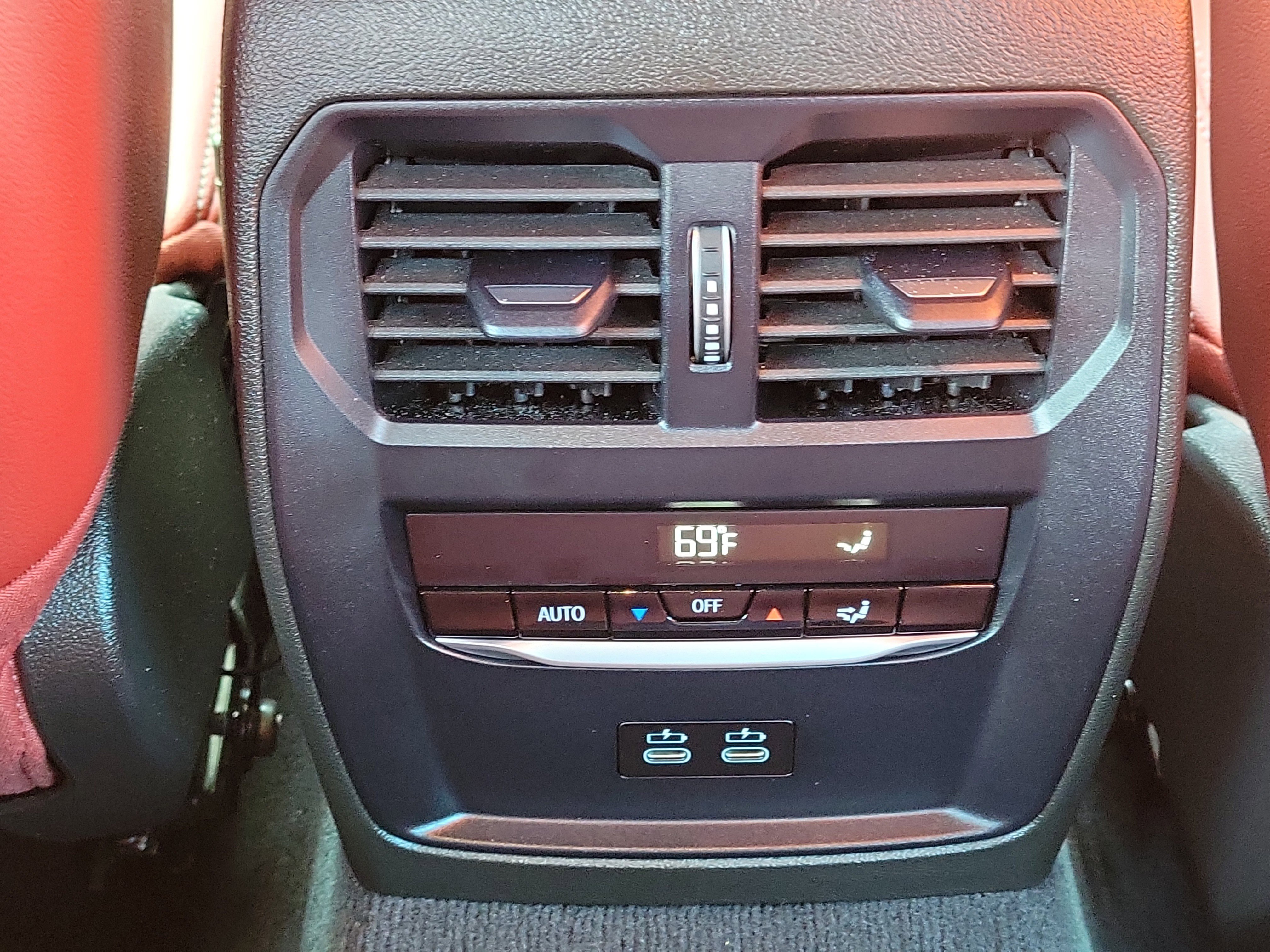 Used 2026 BMW 330i Sedan image 12